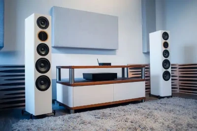 Econik ELEVEN erhält 9,5/10 Punkte im Test bei ModernHifi - Econik ELEVEN erhält 9,5/10 Punkte im Test bei ModernHifi
